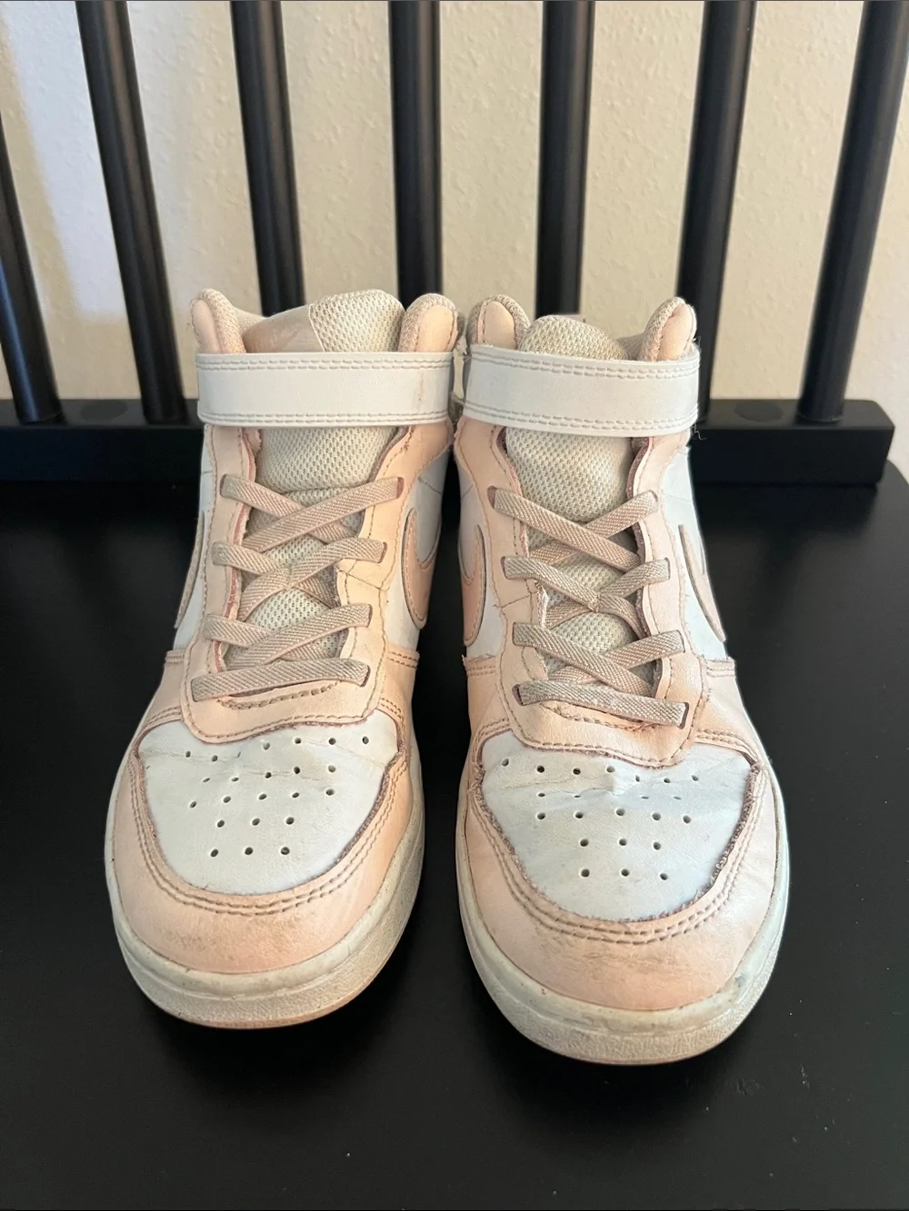 ❤️3/$25 (2) Nike Kids Sneakers in White & Pink